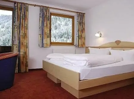 Garni Feuerstein Bed and breakfast