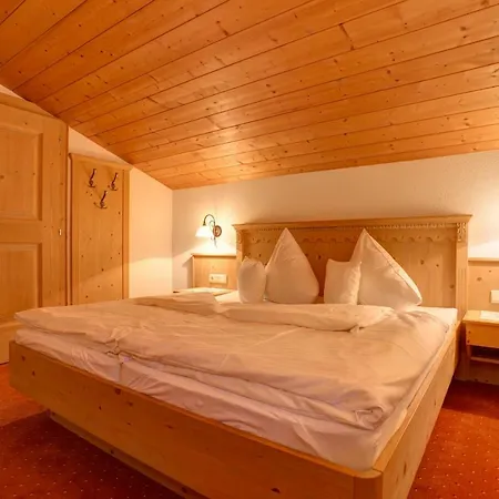 Garni Feuerstein Couette-café Sankt Anton am Arlberg