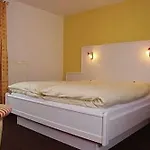 Panzió Garni Feuerstein Sankt Anton am Arlberg